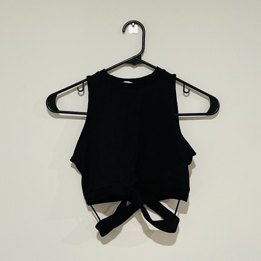 Bershka Women's Black Criss Cross Sleeveless Crop Top Size S